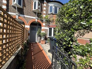 Photo 22- click for photo gallery